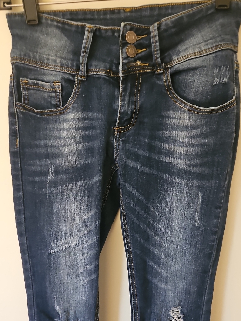 Indigo Rein Women's Skinny Jeans in Dark Blue Wash